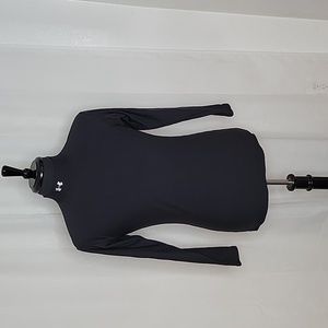 Under Armour long sleeve athletic top XL